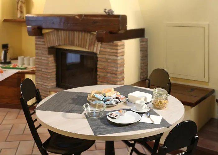 Le Noci Di Feo Frühstückspension